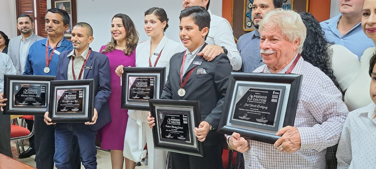 Son orgullo de culiacán, entregan premio Coltzin al Mérito Ciudadano 2024