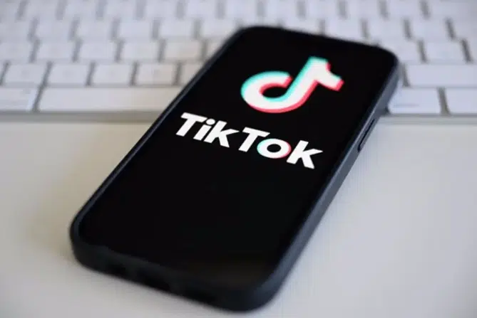 La OMS y TikTok se unen para combatir la desinformación en temas de salud