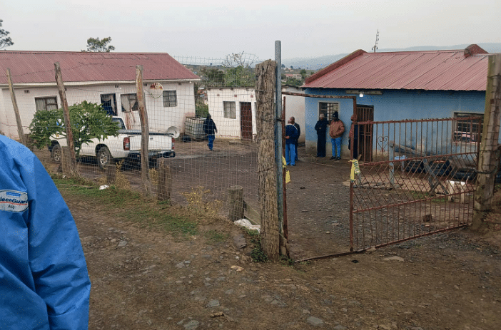 Fallecen 17 personas durante tiroteos masivos en dos viviendas de Sudáfrica