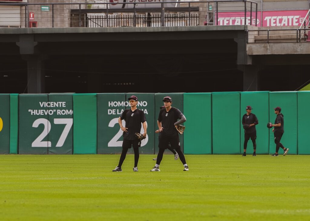 Tomateros de Culiacán en entrenamiento.