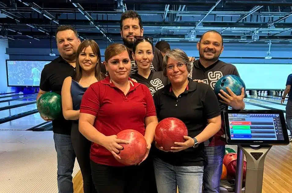 Octava edición del Torneo de Boliche con causa Proeduca en las instalaciones del Millow Bowl.