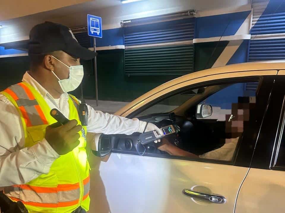 Operativo alcoholímetro en Mazatlán