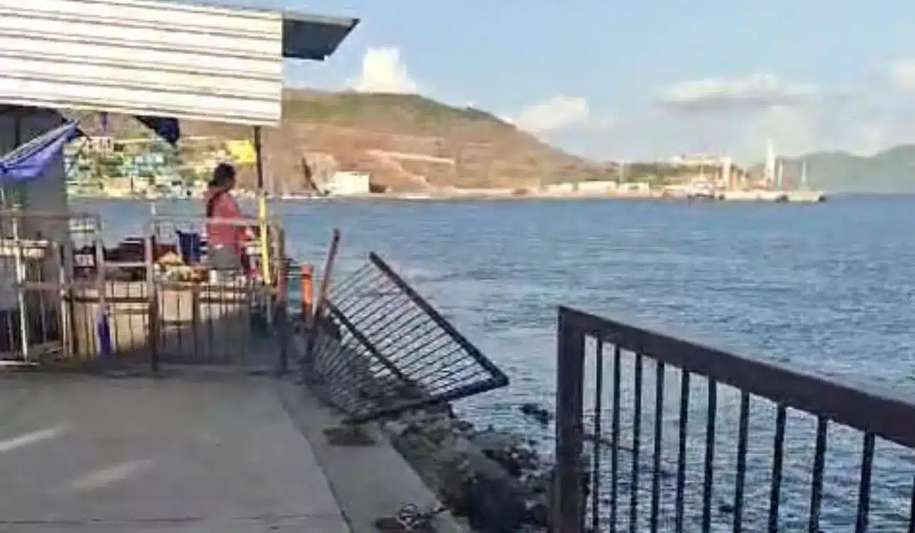 Visitantes se quejan de condiciones del barandal del malecón en Topolobampo