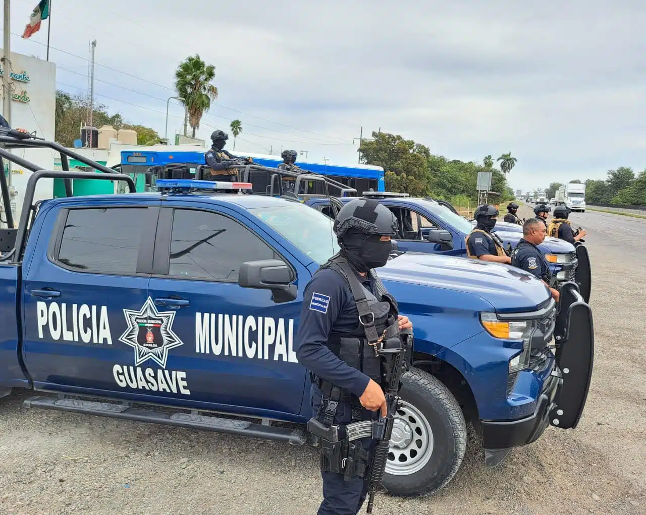 Patrullas y Policías