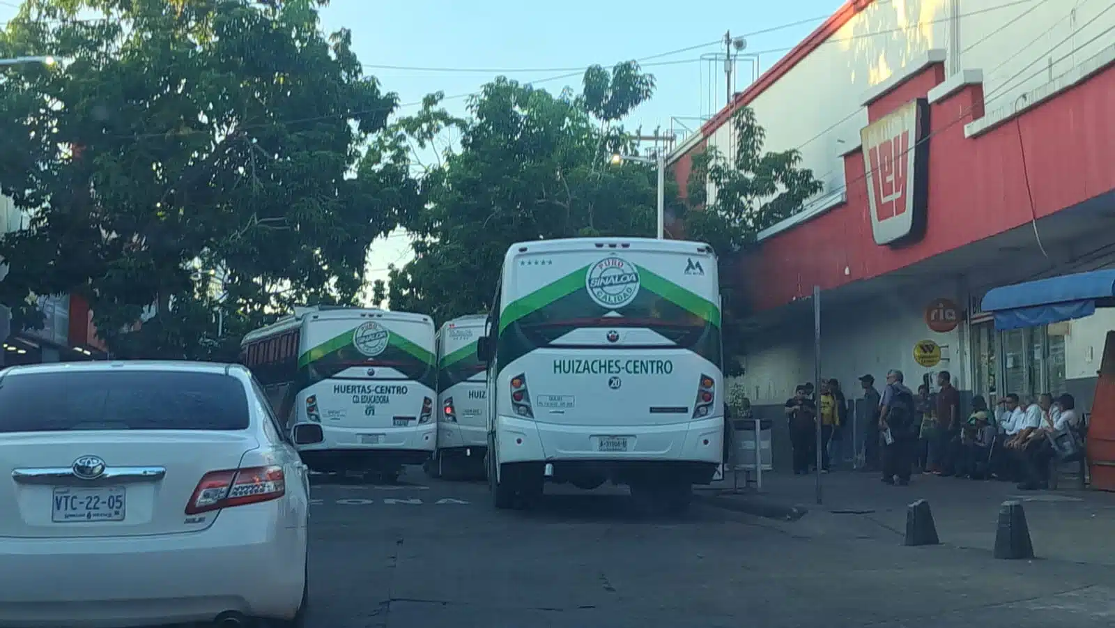 Camiones en Culiacán 19 de septiembre