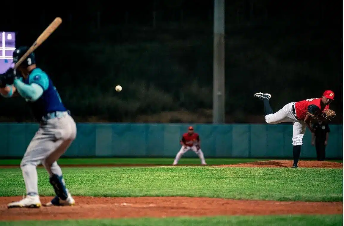 En un gran juego de pelota, Algodoneros cae en la segunda jornada del evento internacional