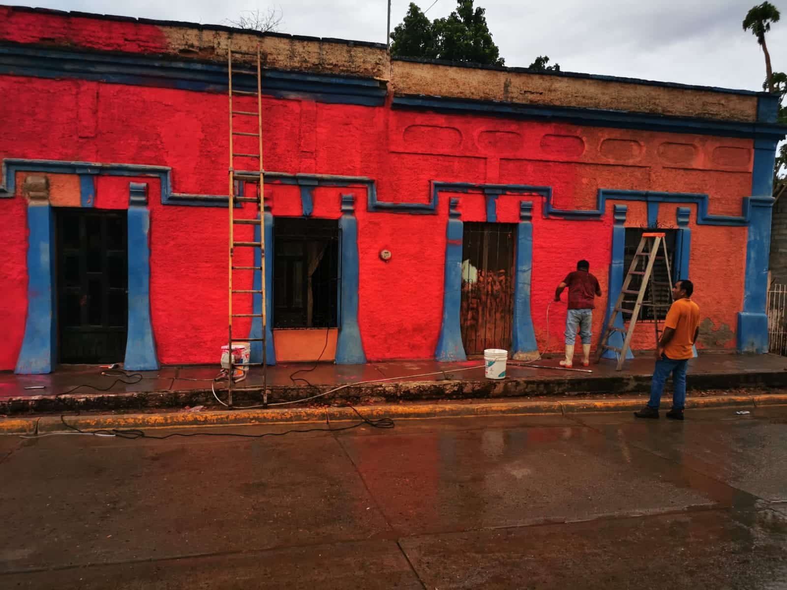 Pintan casas de Bamoa