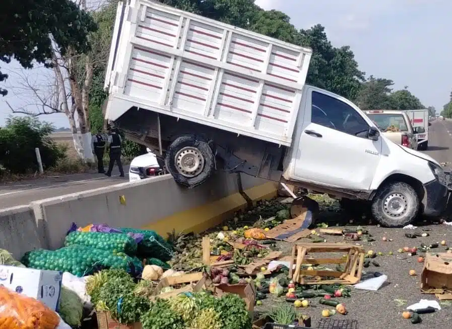 Accidente en la autopista Benito Juárez