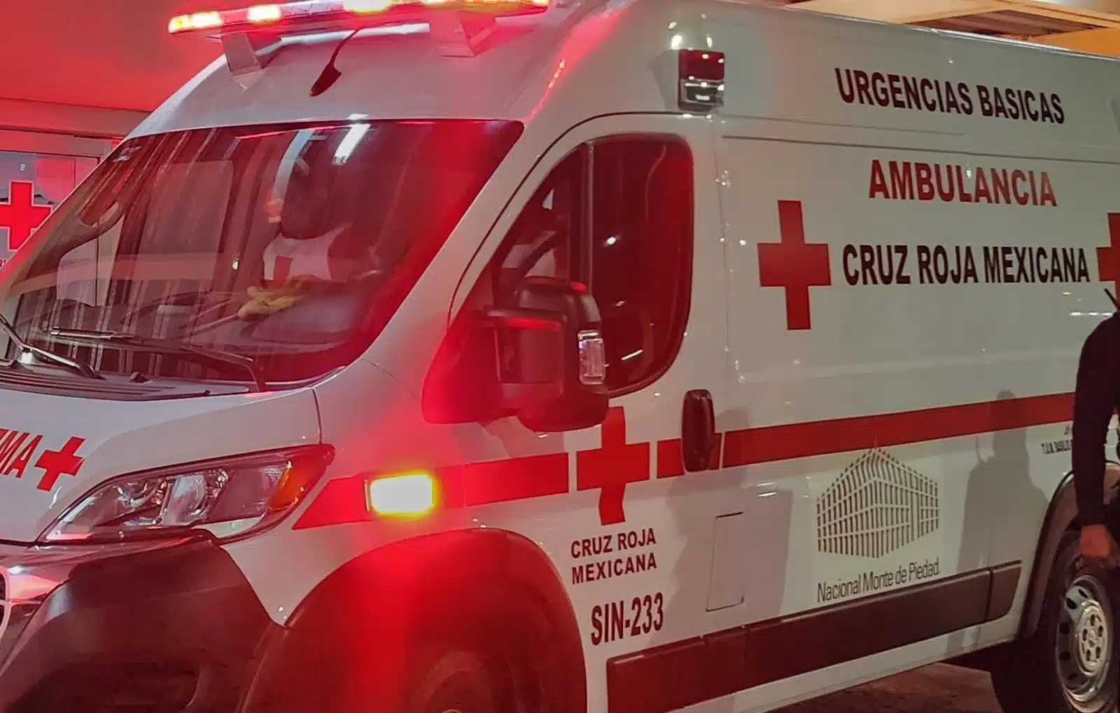 Ambulancia llega a un hospital de Culiacán