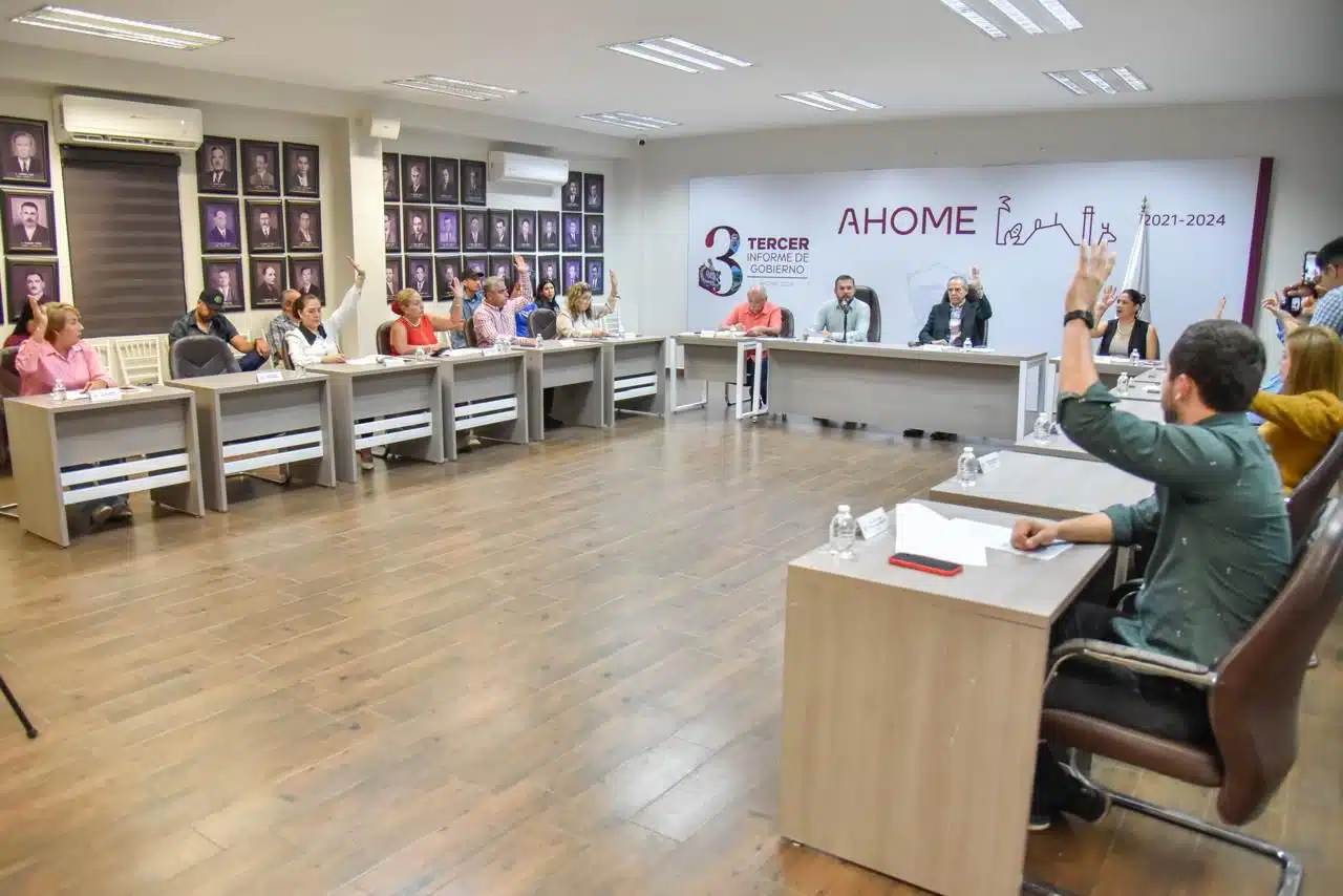 Aprueban regidores de Ahome recinto oficial el salón Figlos para la toma de protesta del alcalde Gerardo Vargas Landeros.