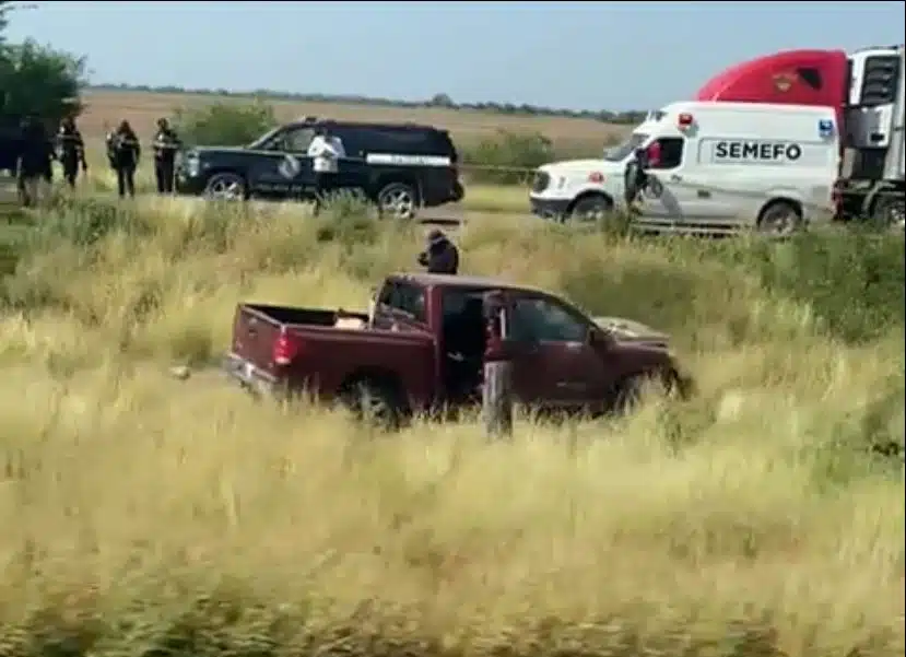 Asesinan a un hombre dentro de una camioneta en la maxipista Culiacán-Mazatlán