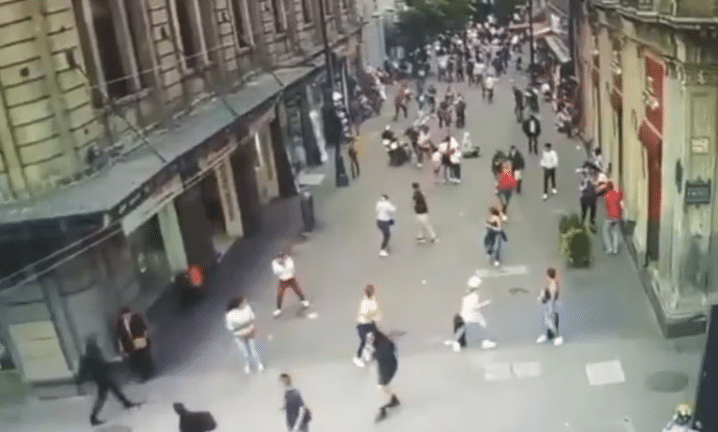 VIDEO: Así fue el violento ataque contra la Diana Sánchez en el Centro Histórico de CDMX