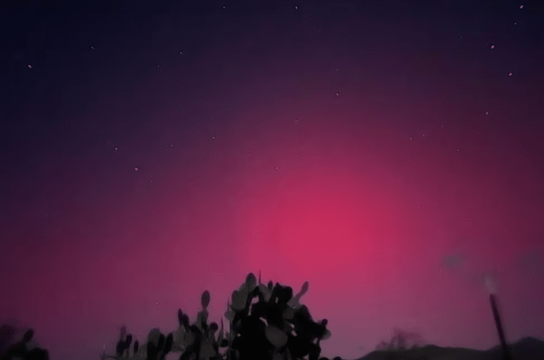 ¡Impresionante! El cielo de Chihuahua se ilumina con hermosas auroras boreales