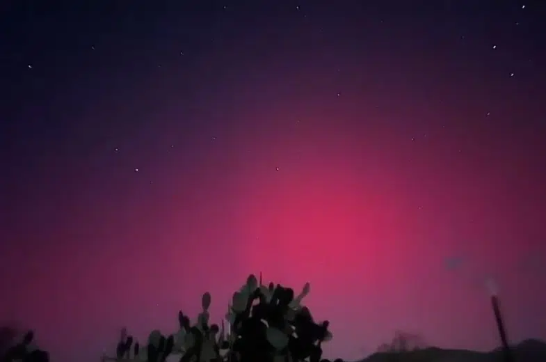 ¡Impresionante! El cielo de Chihuahua se ilumina con hermosas auroras boreales