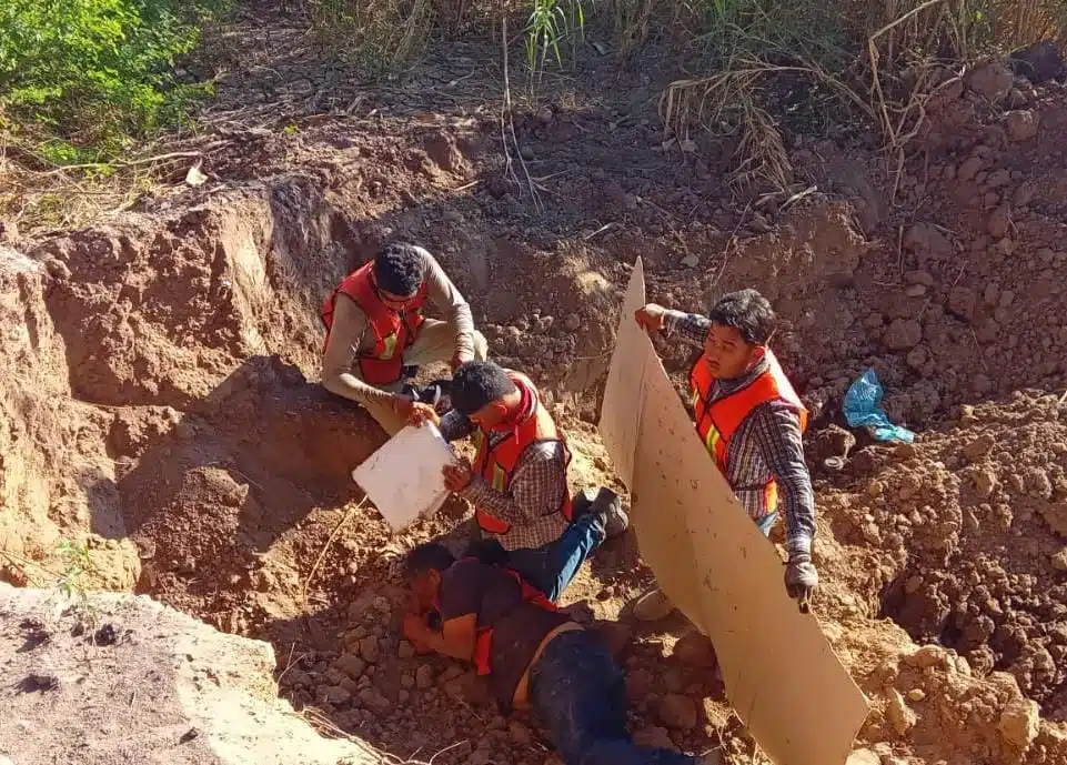 Cae trabajador nayarita desde lo alto del puente del río Sinaloa en Guasave