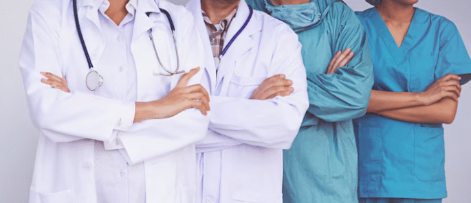 Médicos y enfermeras