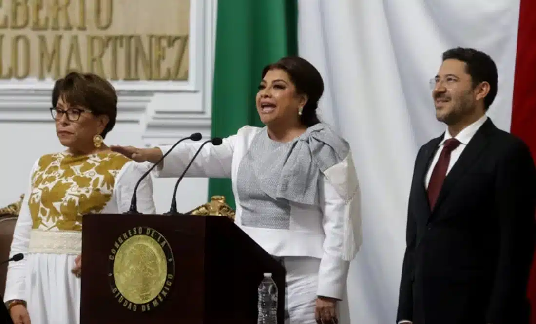 Clara Brugada toma protesta como jefa de gobierno de la CDMX