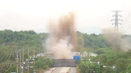 Corea del Norte destruye carreteras que conectaban con el Sur