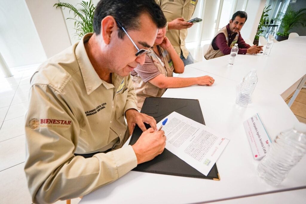 Alejandro Apolo Acosta Cota, coordinador territorial del programa Sembrando Vida