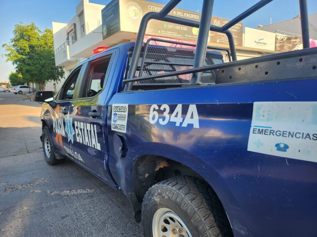 Patrulla de la Policía Estatal en el lugar de los hechos.