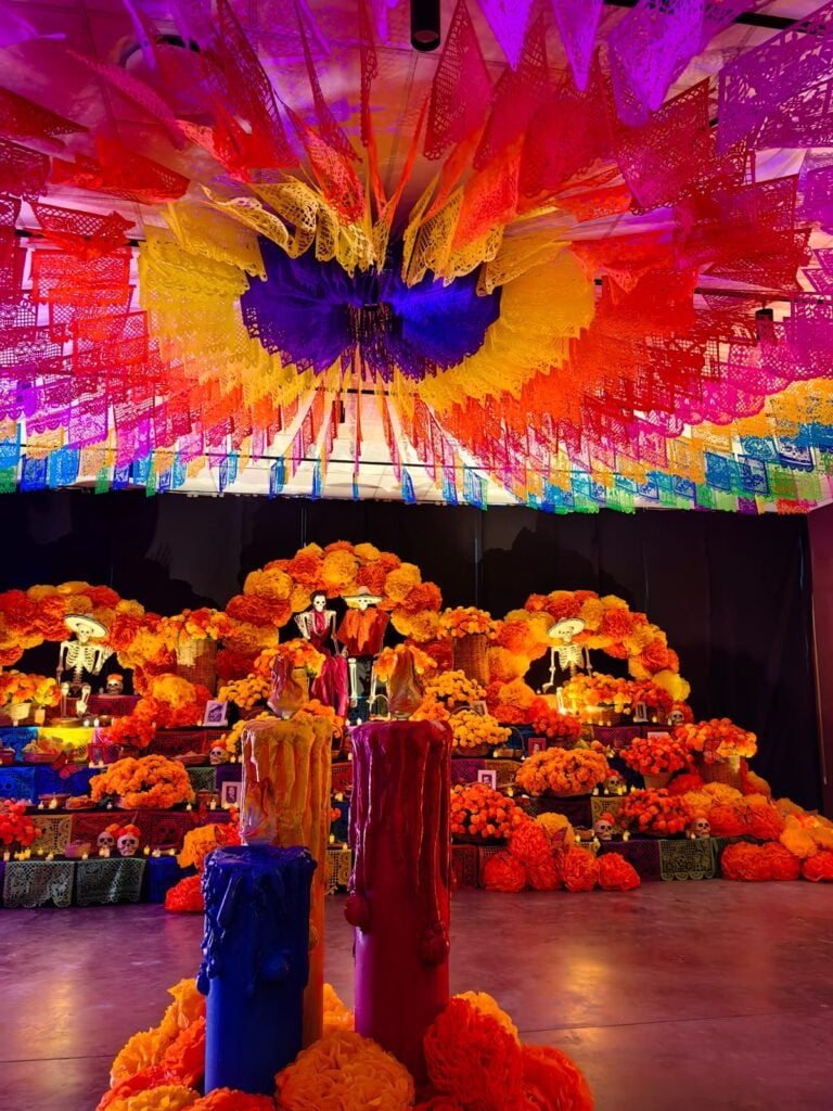 Altar de Día de Muertos