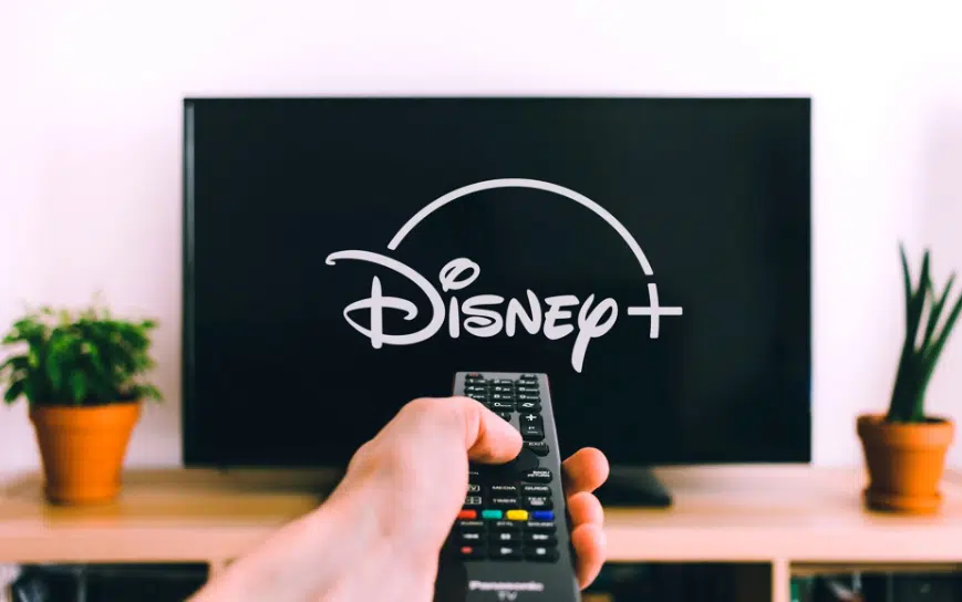 ¿Ya la viste? Esta es la película de Disney+ que explora la lucha entre los humanos y la tecnología