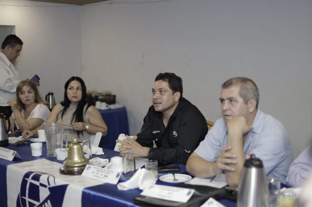 El alcalde de Guasave presentó los logros de su gestión en infraestructura y programas sociales