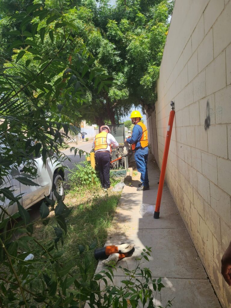 El medidor de energía eléctrica no ha podido ser instalado en la escuela primaria.