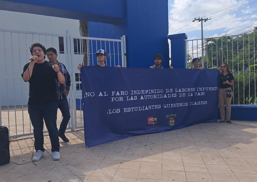 Estudiantes de la UAS exigieron que se regrese a las clases