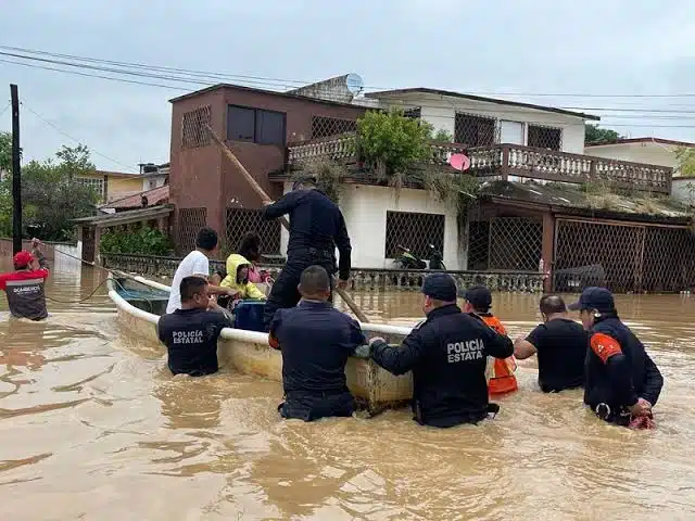 Fallece menor de edad tras fuertes lluvias en Veracruz