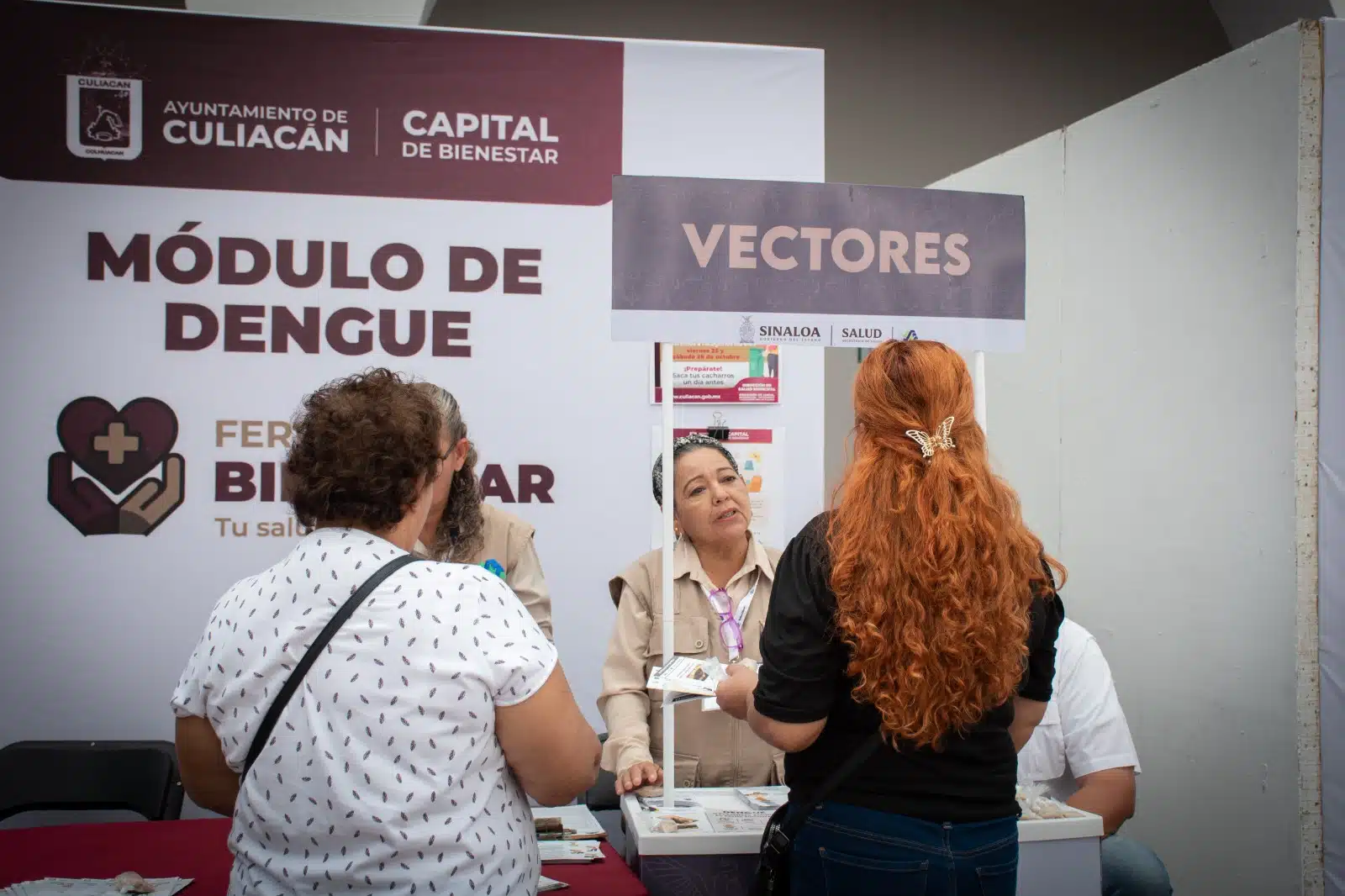 Módulos instalados de la Feria del Bienestar instalados en el Ayuntamiento de Culiacán.