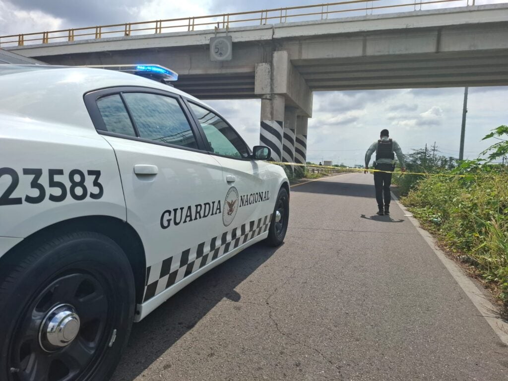 Guardia Nacional en carretera Culiacán-Eldorado