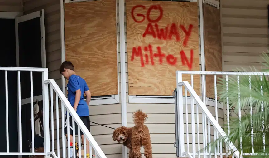 SRE alerta a mexicanos en Florida por el inminente impacto del huracán Milton