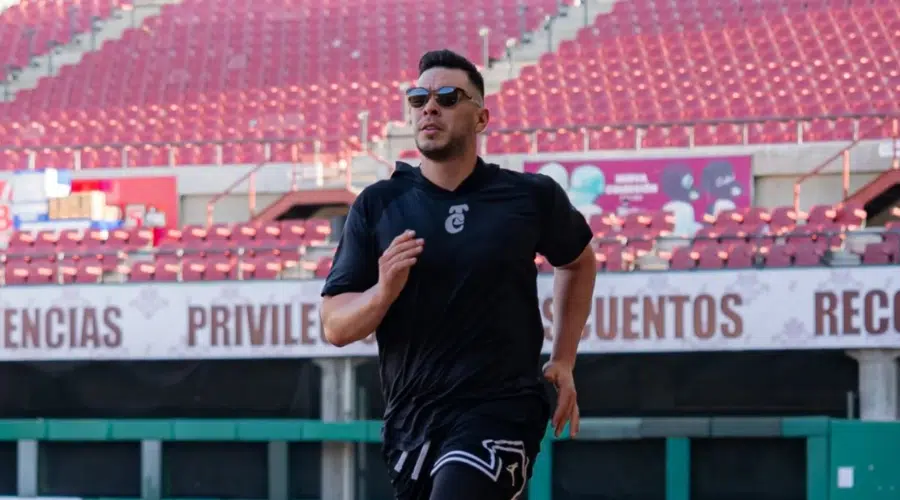 Joey Meneses reporta con Tomateros de Culiacán