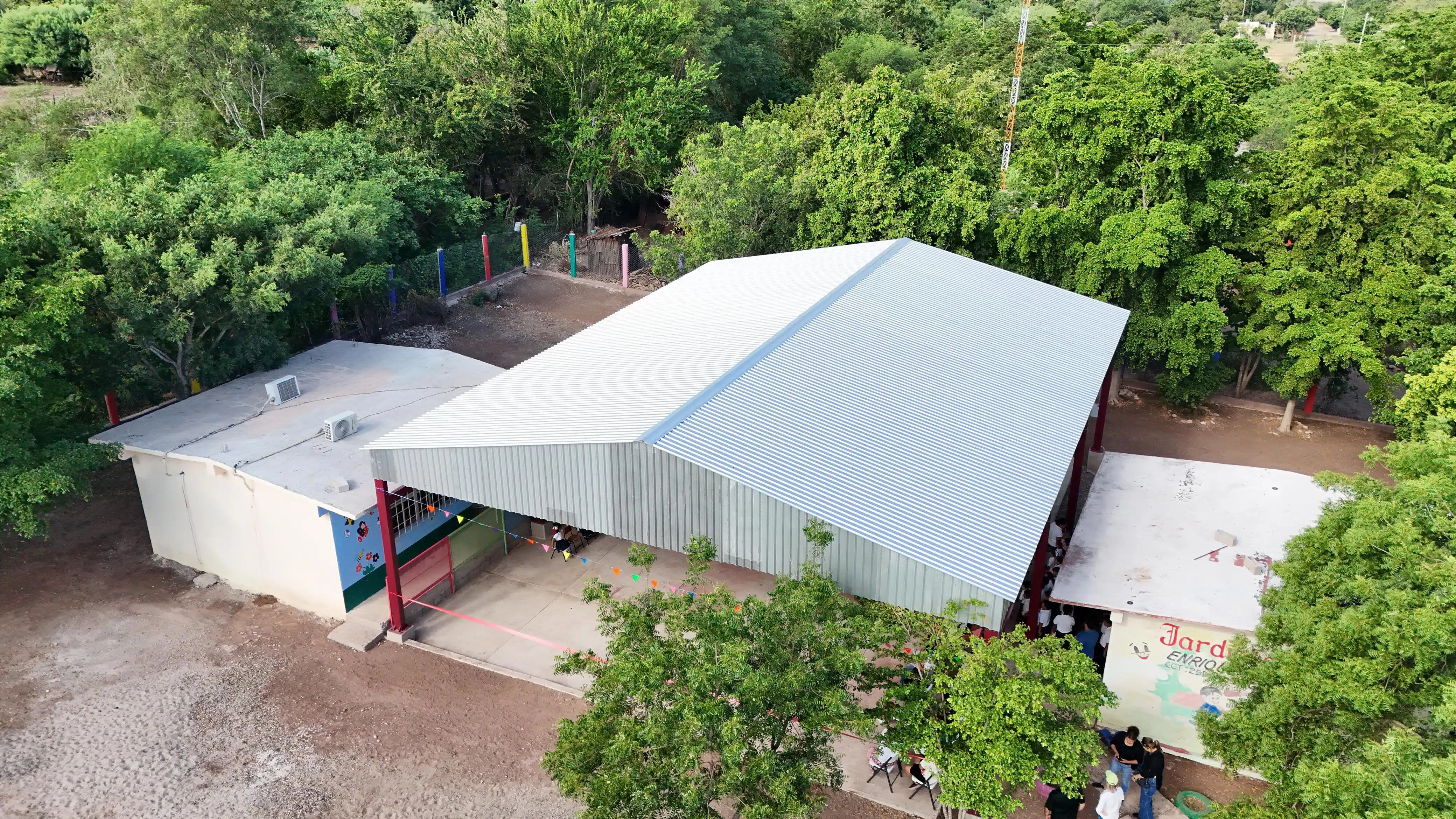 Entrega de obra de infraestructura educativa en el jardín de niños “Enrique C. Rébsamen”.