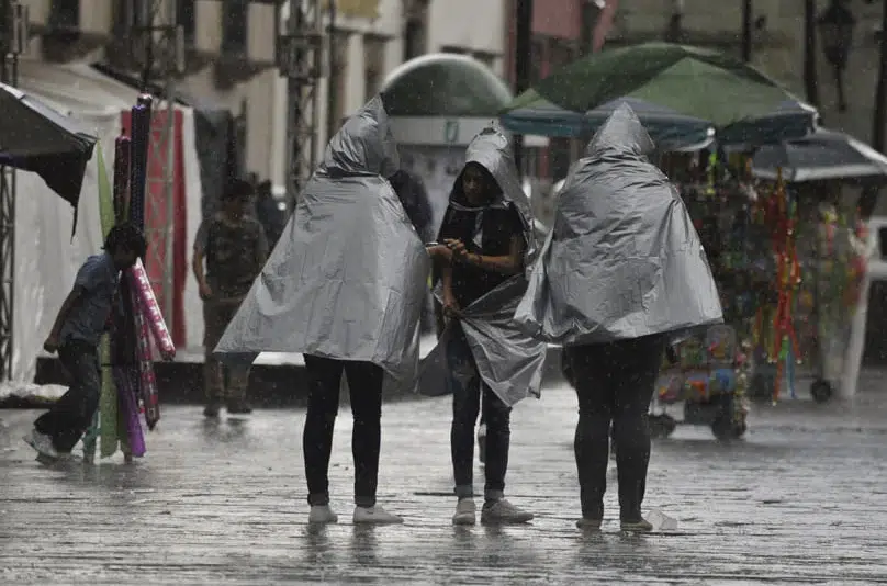 Oaxaca mantiene en “alerta máxima” a 75 municipios por la depresión tropical Once-E