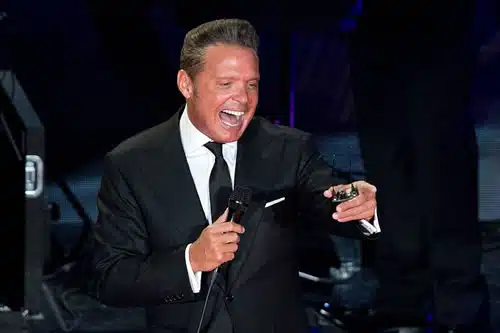 Luis Miguel dará concierto gratuito