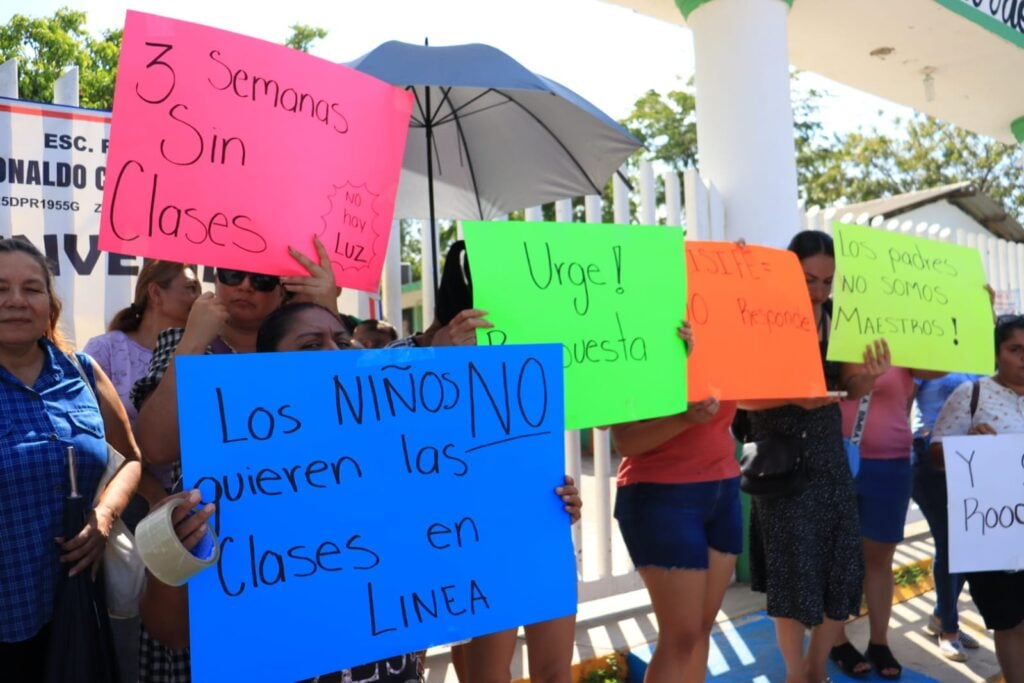 PRIMARIA SIN LUZ EN MAZATLÁN1