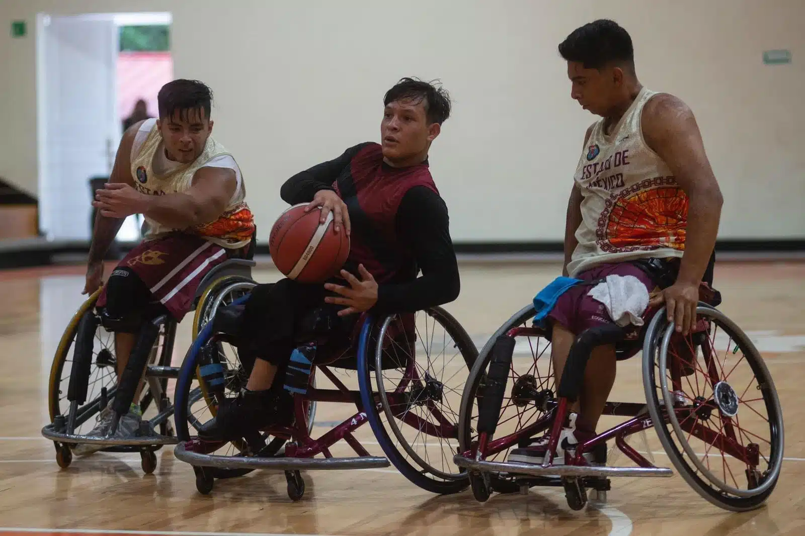 Participación de Sinaloa en el baloncesto en silla de ruedas en los Juegos Paranacionales 2024.