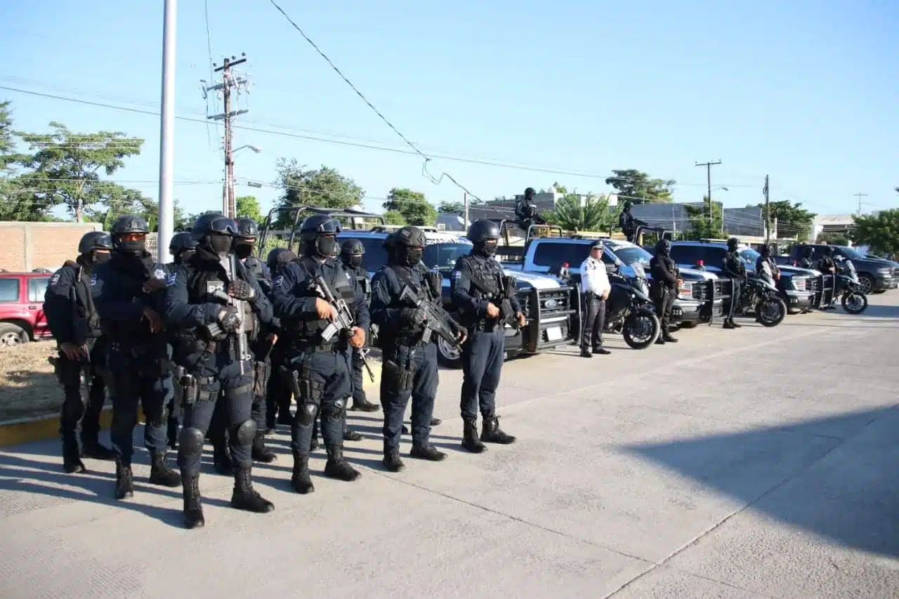 Elementos de policías municipales de Culiacán