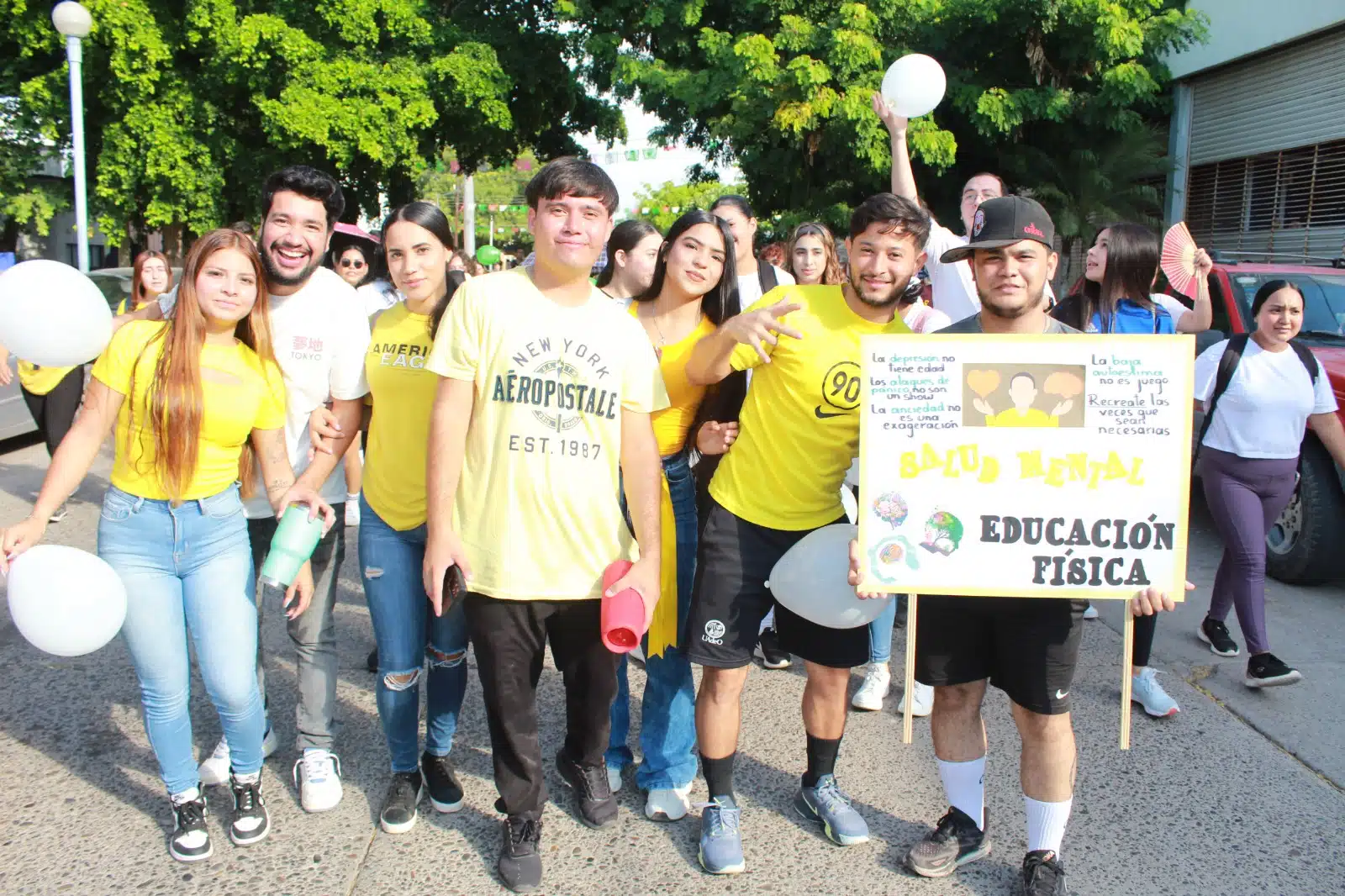 Realizan caminata en pro de la salud mental en Guasave