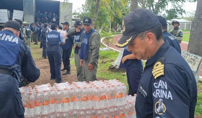 Continúan trabajos de limpieza y desazolve en Acapulco tras paso de huracán John