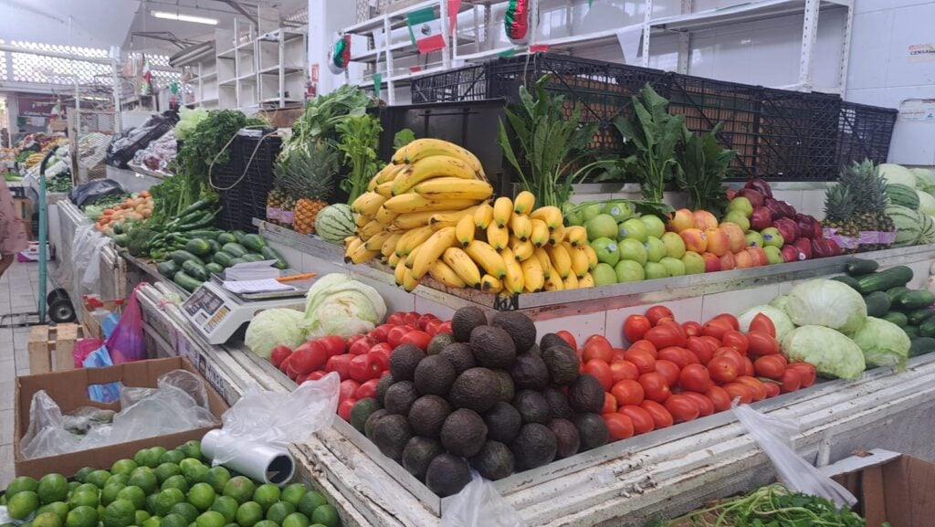 Sin sobresaltos en precios de los alimentos reportan comerciantes