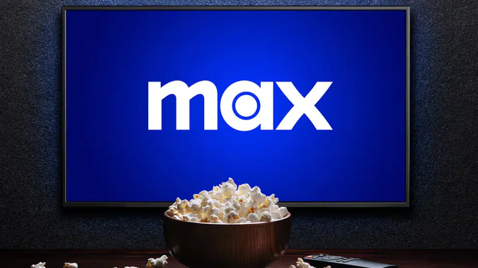 Pantalla de televisor con el streaming de MAX