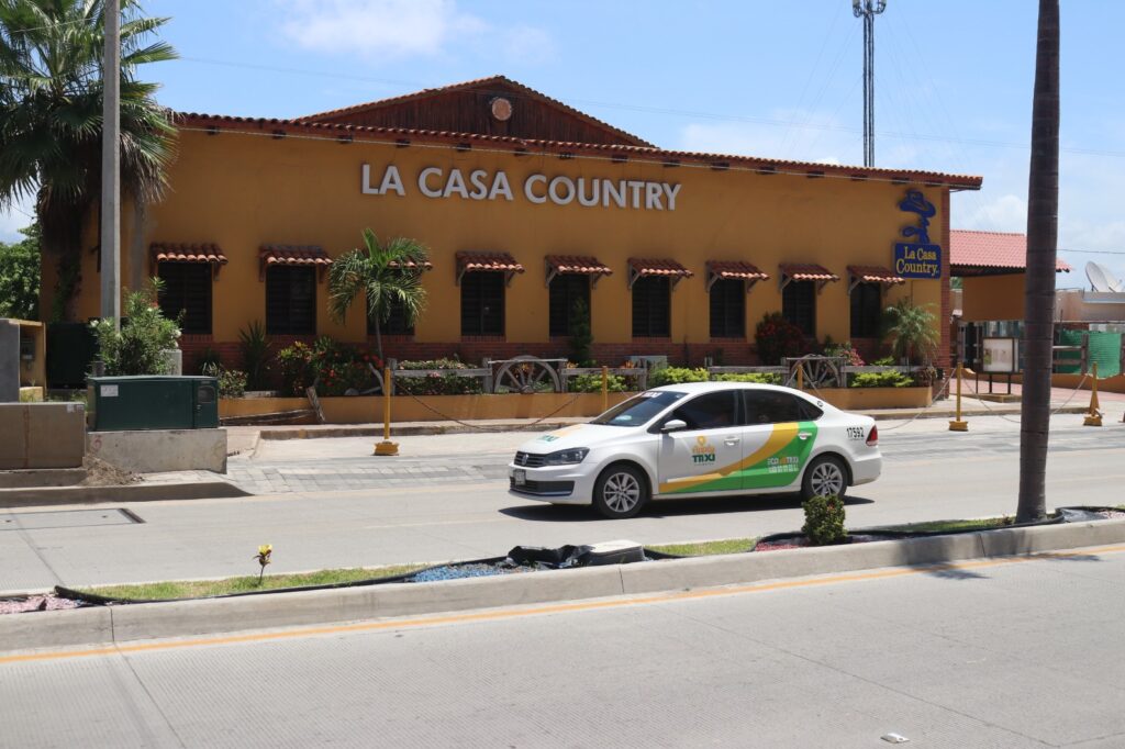 Eco Taxis Verdes en Mazatlán.