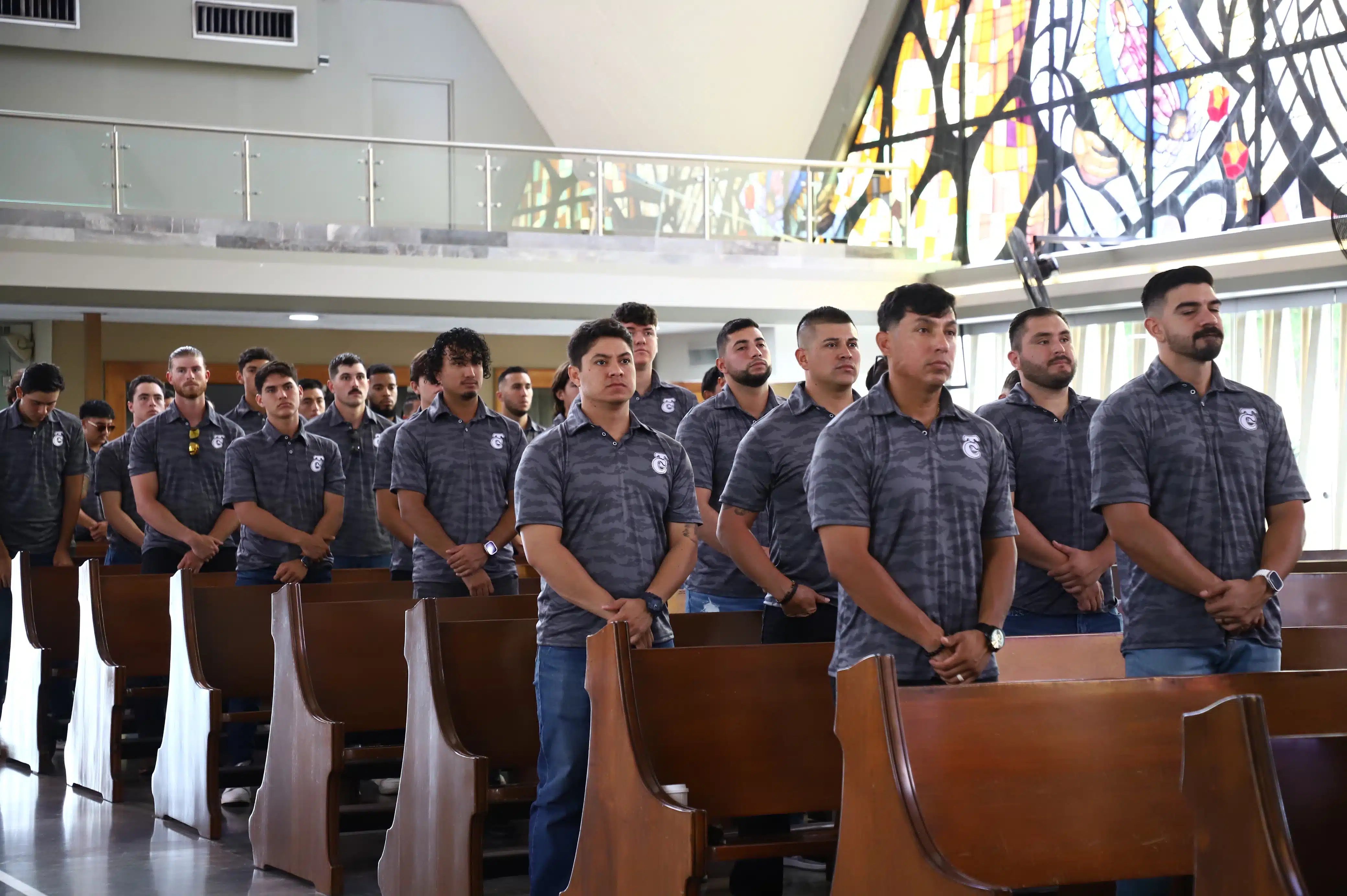 Tomateros de Culiacán celebran misa de acción de gracias, previo al inicio de la LMP