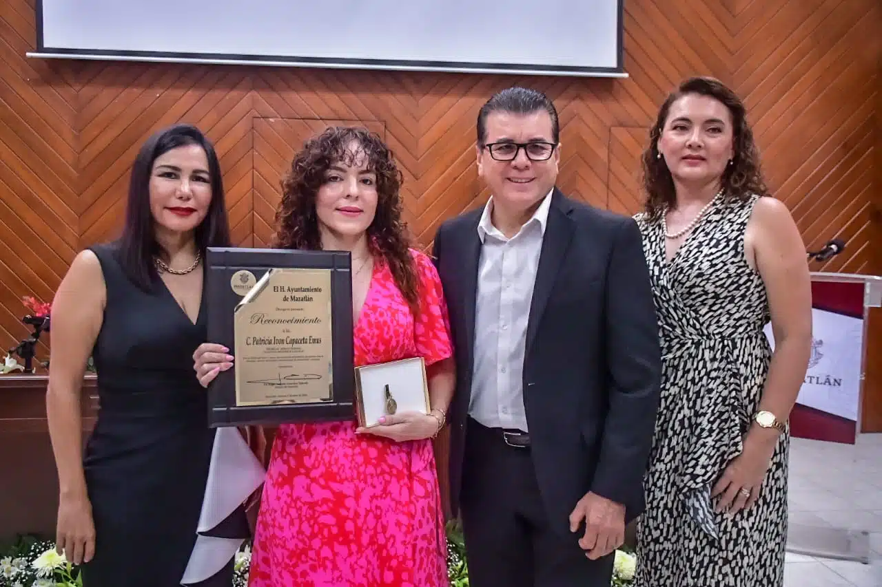 El Gobierno de Mazatlán entrega el Premio al Mérito Femenil “Agustina Monterde Lafarga” a la fundadora de InterSer