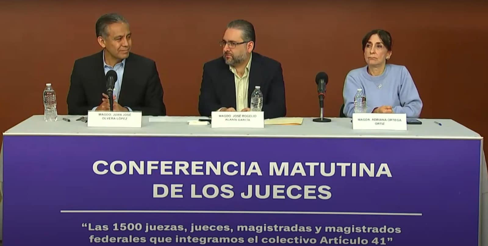 Conferencia matutina de los jueces