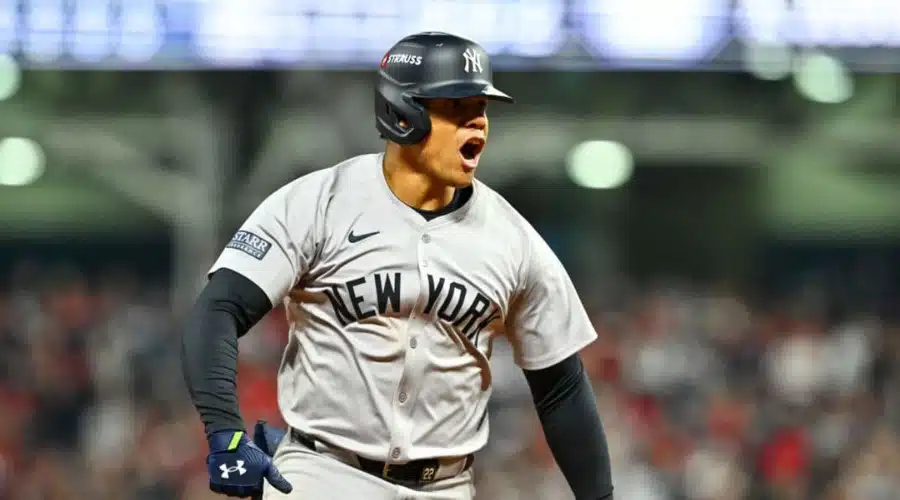 Juan Soto celebrando en jugada