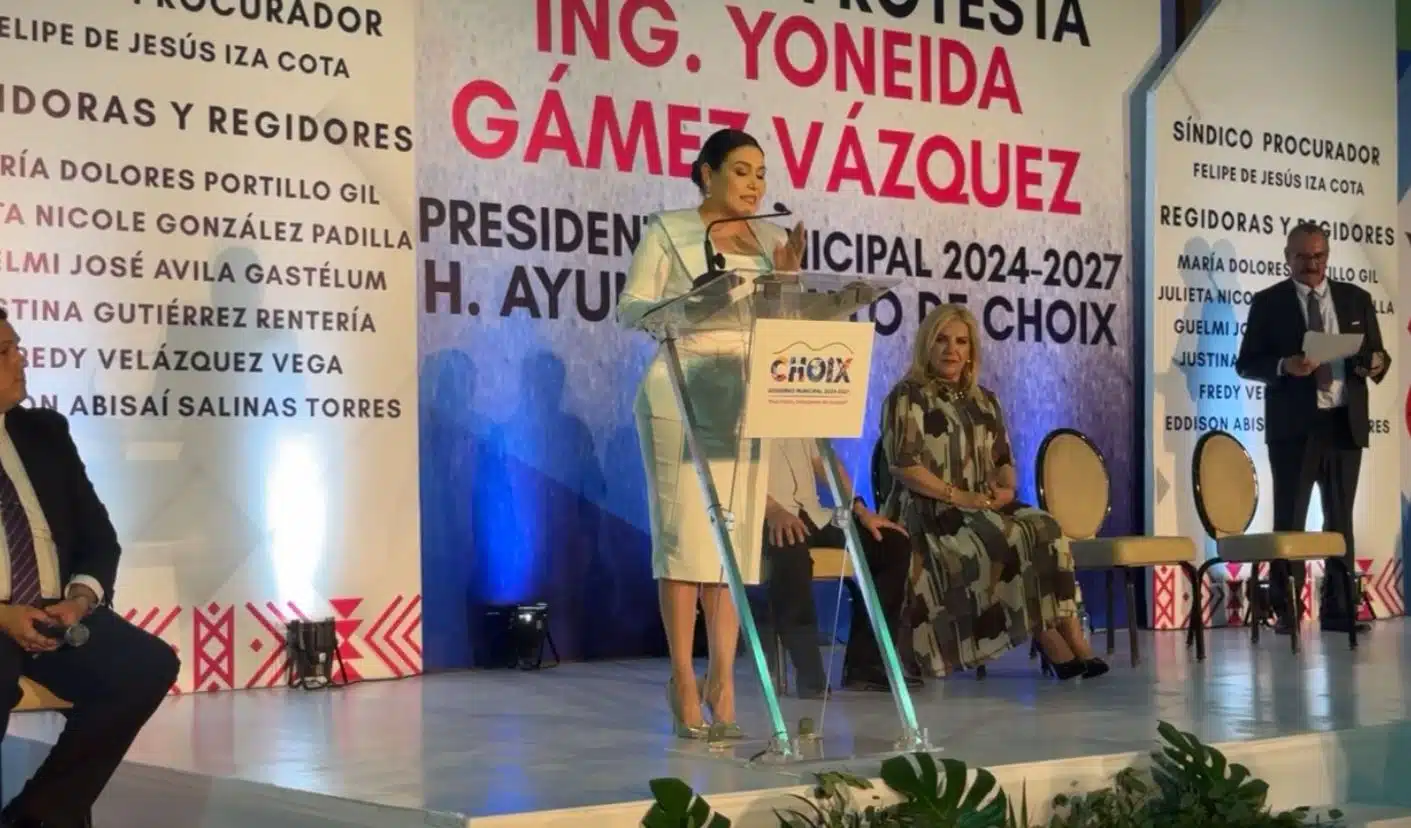 Yoneida Gámez en toma de protesta